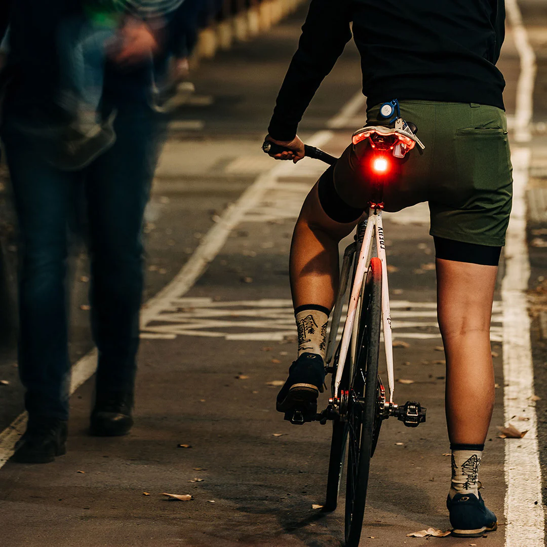 KNOG Blinder Mini Square Rear Bike Light - Image 7