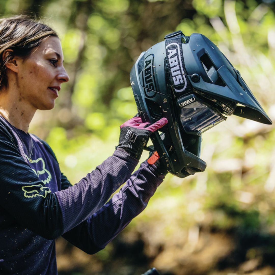 ABUS AirDrop MIPS Mountain Bike Helmet - Image 6
