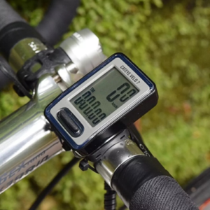Alternative view of CatEye Velo 7 Wired Cycle Computer