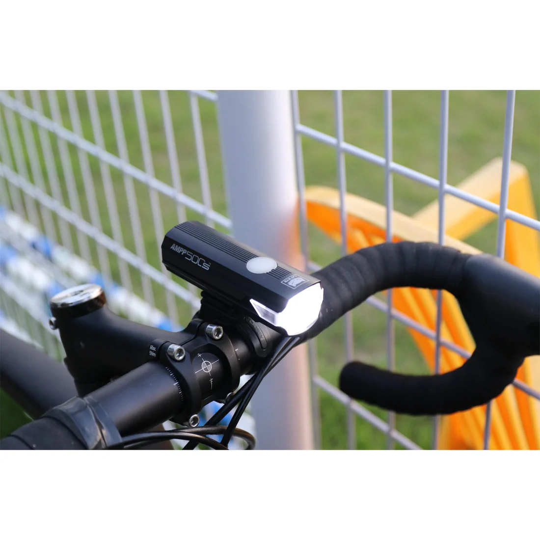 Cateye AMPP 500S Front Bike Light - Image 3
