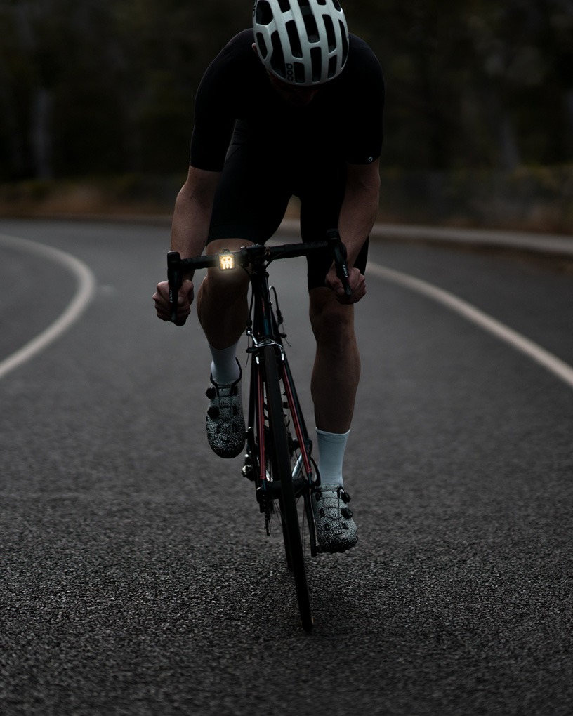 Knog Blinder X Front Bike Light - Image 4