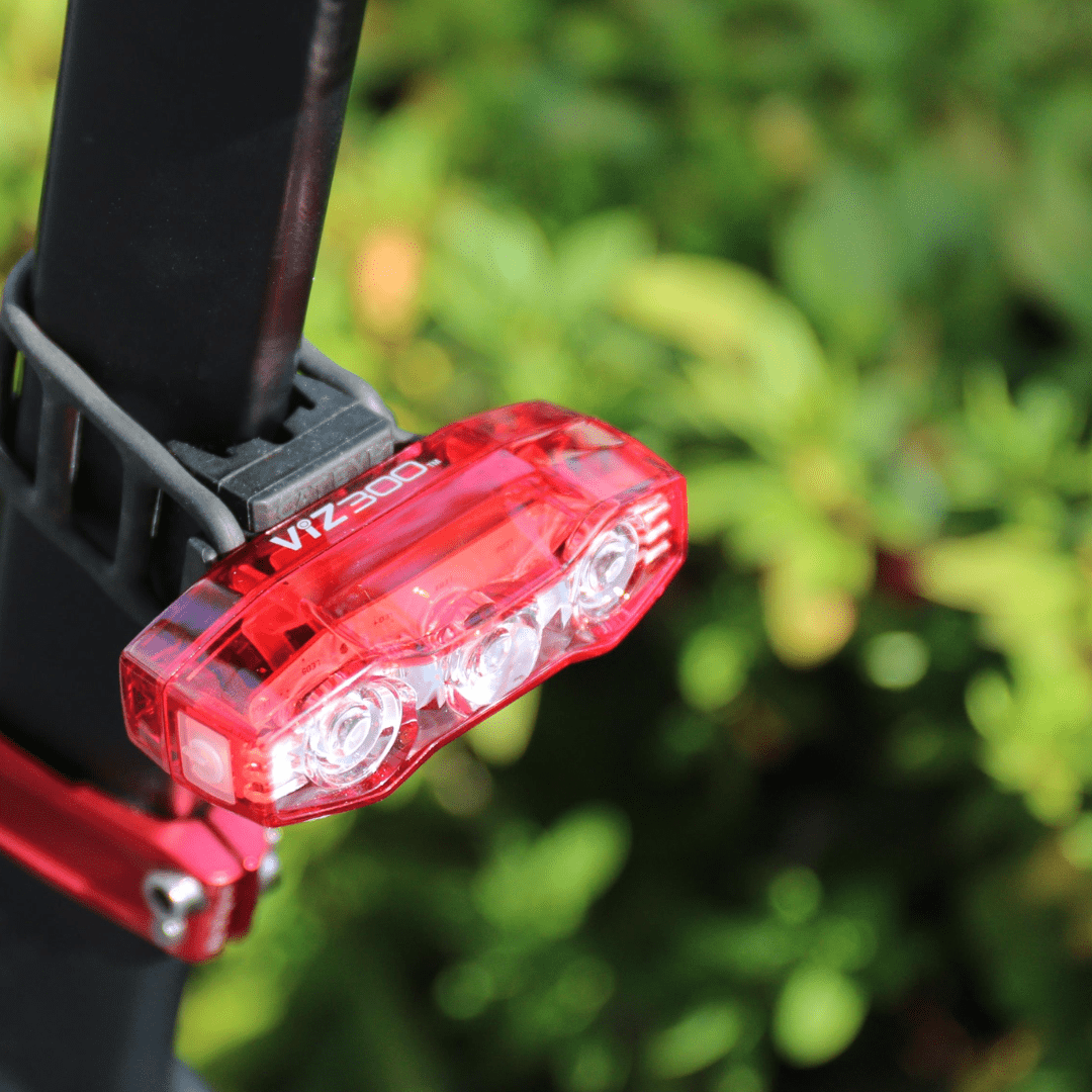 CatEye Viz 300 Rear Bike Light - Image 4