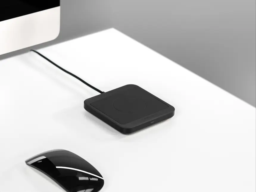 Quad Lock MAG Mount Fast Wireless Charging Pad - Image 7