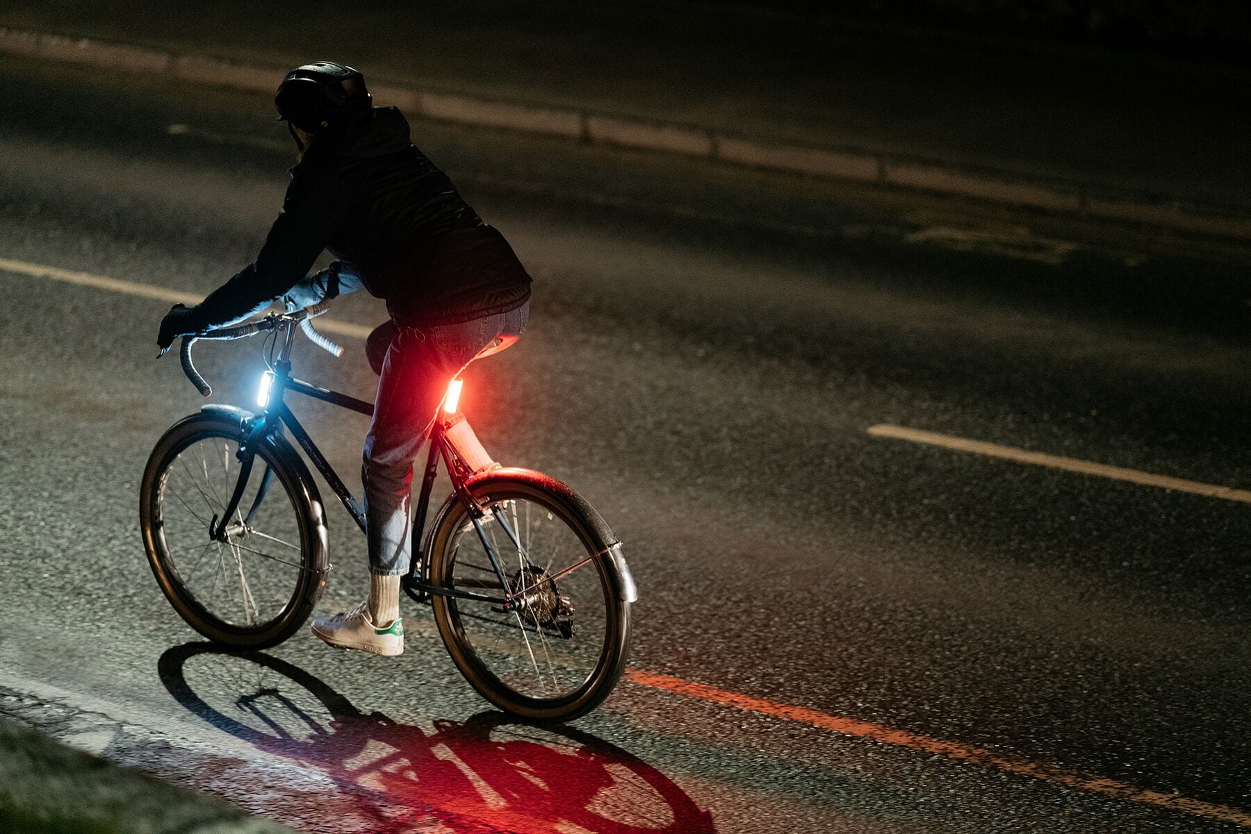 Knog Mid Cobber Front Bike Light - 320 Lumens - Image 4