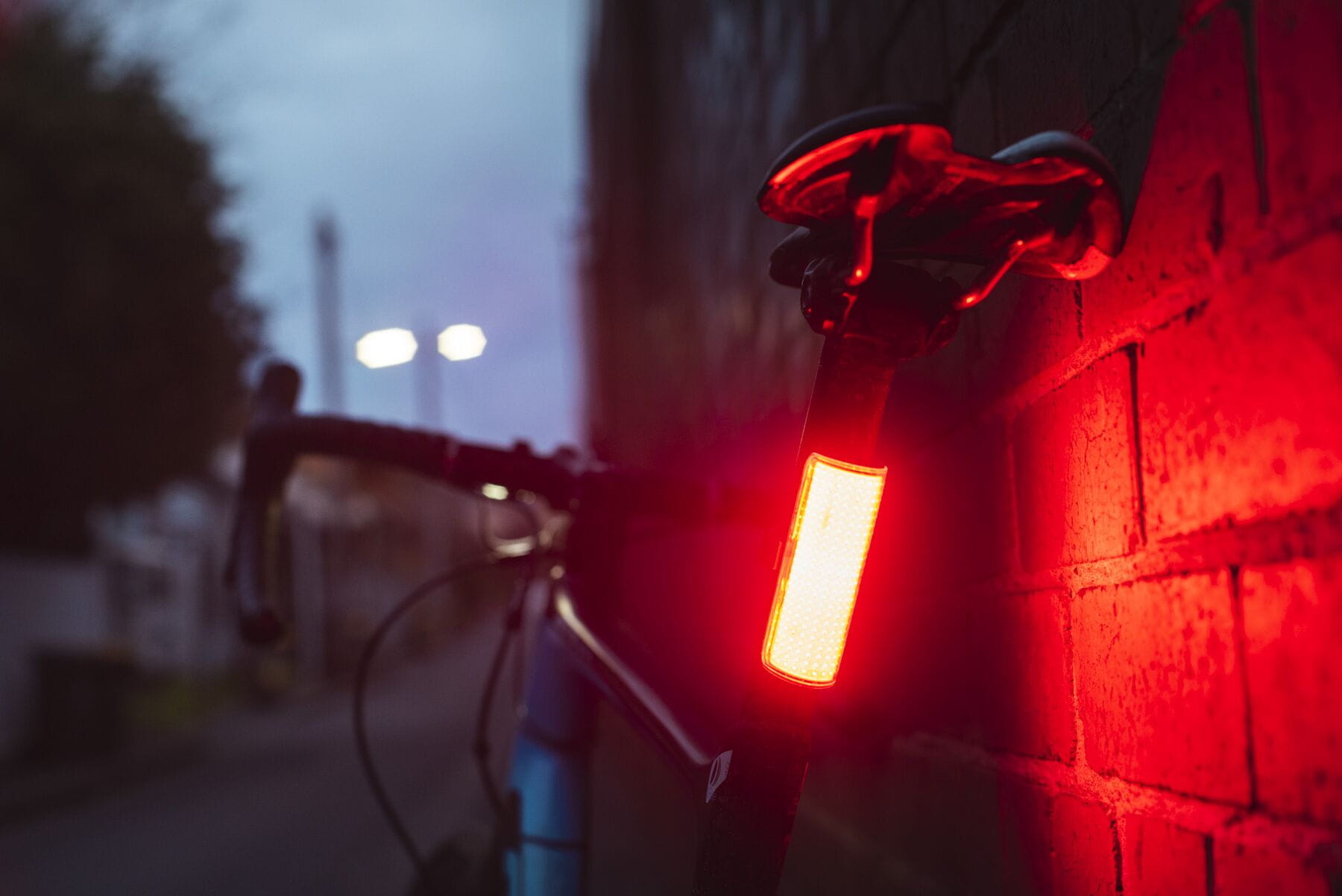 Knog Big Cobber Rear Bike Light - Image 3