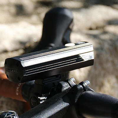 Cateye AMPP 1700 Front Bike Light - Image 5