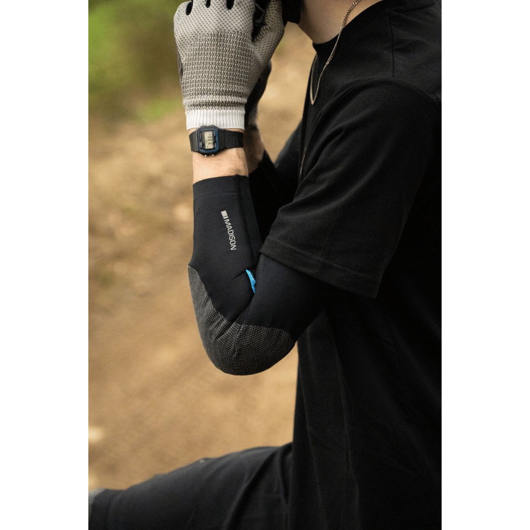 Madison Flux Level 1 Rheon Elbow Pad Set - Image 4