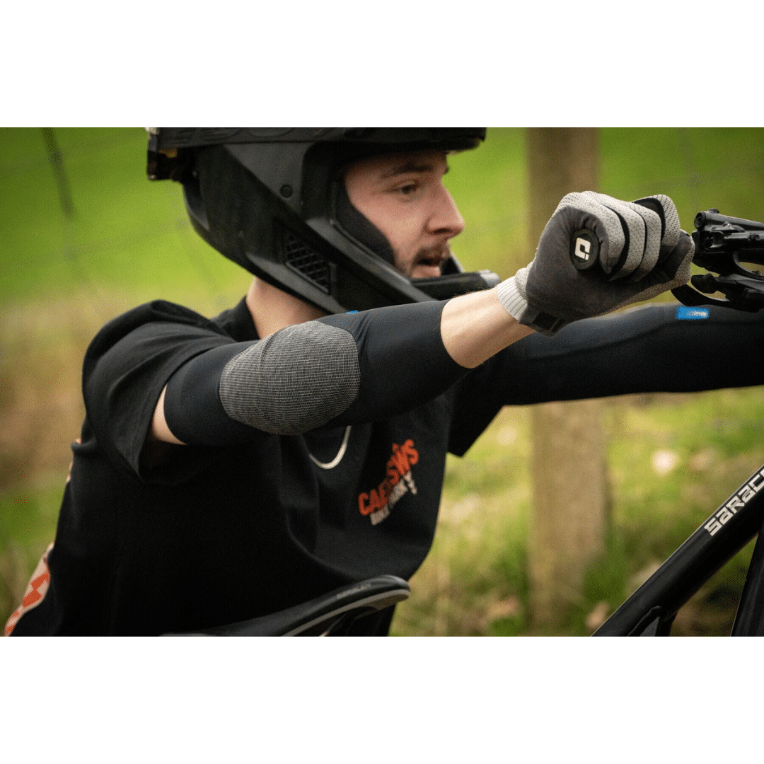 Madison Flux Level 1 Rheon Elbow Pad Set - Image 5